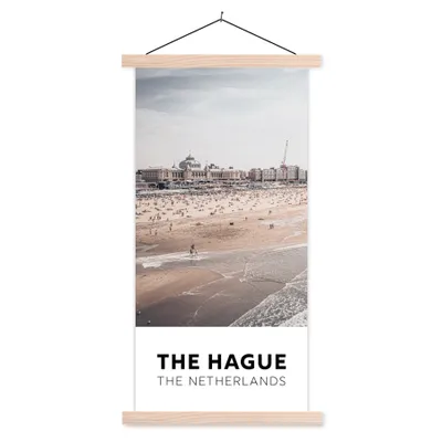 Produktbild von MuchoWow® Textilposter Den Haag - Niederlande - Strand 40x80 cm mit holzfarbenen Rahmen - Wohnzimmer