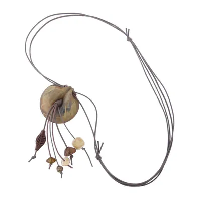 Produktbild von Kette 52mm Anhänger Amulett Kunststoff oliv-marmoriert Kordel oliv 100cm