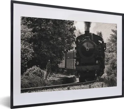 Produktbild von MuchoWow® MuchoWow® Gerahmtes Poster Schwarz-Weiß-Foto eines Dampfzuges in Italien 40x30 cm - Poster mit zchwarzem Bilderrahmen - Bilderrahmen - Poster im Rahmen