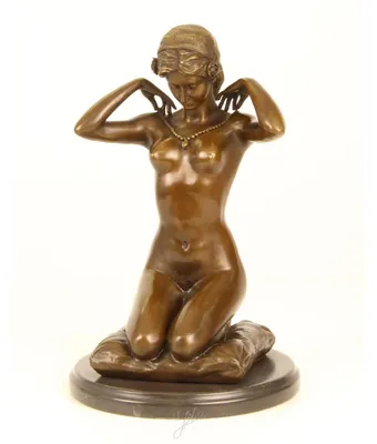 Productafbeelding van Een Bronzen Sculptuur Genaamd Nieuwe Ketting