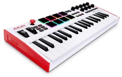 Zdjęcie produktu dla Akai Professional MPK Mini Plus – 37-klawiszowy kontroler MIDI USB z 8 padami MPC, sekwencerem, wejściami/wyjściami MIDI/CV/Gate, oprogramowaniem do produkcji muzycznej, pakietem brzmień Native Instruments, edycja limitowana w kolorze białym