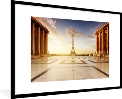 Produktbild von MuchoWow® Gerahmtes Poster Foto vom Trocaderos-Platz mit dem Eiffelturm im Hintergrund 90x60 cm - Poster mit Schwarzem Bilderrahmen Wandposter Rahmen Foto Bilder - Wanddekoration - Fotos