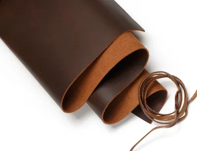 Lederplatte 30×60 cm + Lederband 90 cm – Volnerf pflanzlich gegerbt