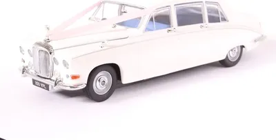 Immagine prodotto di Auto nuziale Daimler DS420 - 1:43 - Oxford
