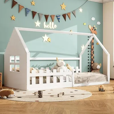 Imagen del producto de Cama infantil de 90x200 cm, tipo casita, con barandillas de protección y somier, cama Montessori, cama baja, cama con barrotes, cama individual para niños y adolescentes, de madera de pino, color blanco, sin colchón