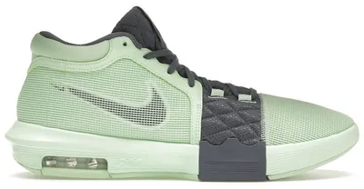 Produktbild von Nike LeBron Witness 8 Vapor Green - EU 40