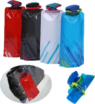 Produktbild von Flexibele Aufklappbare Wasserflaschen mit Karabinerhaken - 700 ml Wiederverwendbare Trinkwasserbeutel für Sport und Reisen - 4 Farben