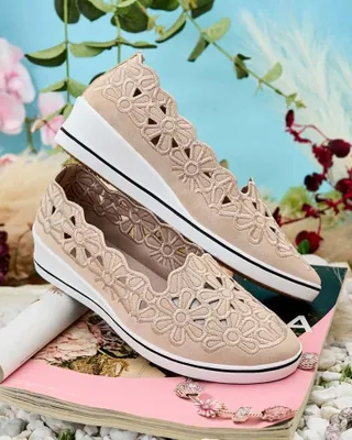 Zdjęcie produktu dla Royalfashion Półbuty damskie na niskim koturnie Dellio, rozmiar 39