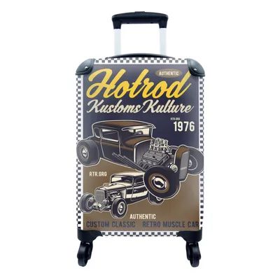 Produktbild von MuchoWow® Koffer Handgepäck Trolley Rollkoffer Kleine Reisekoffer mit 4 Rollen - Mancave - Auto - Vintage - Gelb - Cabin Size < 55x40x23 cm & 55x40x20 cm - Fotokoffer - Kabinenkoffer - Boardgepäck - Reise-Box - Reisekoffer - Reisegepäck - Koffer mit Bild - Trolley für Kinder