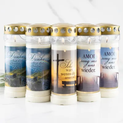 Produktbild von HOFER Grabkerzen 7 Tage Brenndauer mit Motiv & Spruch - 6 Stück - [Mundart Select] - Regenfest - Trauerkerzen mit Deckel - Grablicht, Friedhofskerze