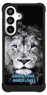 Produktbild von NIVOCASE Hülle für Samsung Galaxy S26+  Stoßfeste Handyhülle NIVOmax Case Schwarz Löwe Offizielles Lizenzprodukt TSV 1860 München