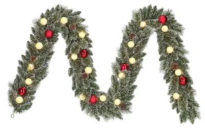 Produktbild von Black Box Trees Kaprun Girlande mit LED-Beleuchtung und Timer - Weihnachten Blickfang für Kamin und Treppengeländer - Weihnachtsschmuck mit Tannenzapfen und Kugeln - L270 x Ø25 cm - Grün