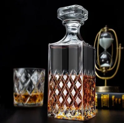 Immagine prodotto di Caraffa per whisky Famanu, 849 ml - Cristallo, confezione regalo