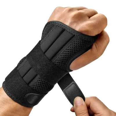 Obrázok produktu pre Opierka zápästia, nastaviteľná stabilizácia, ľahký komfort, pre ľavú ruku, M