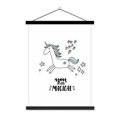 Produktbild von MuchoWow® Textilposter Einhorn - Kinder - Zitate - Du bist magisch - Mädchen 60x80 cm mit schwarzem Rahmen - Plakathalter