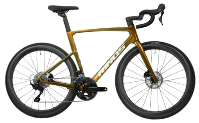 Produktbild von RINOS Carbon Rennrad Odin 4.1 Shimano 105 Gold M mit Carbonlaufrädern