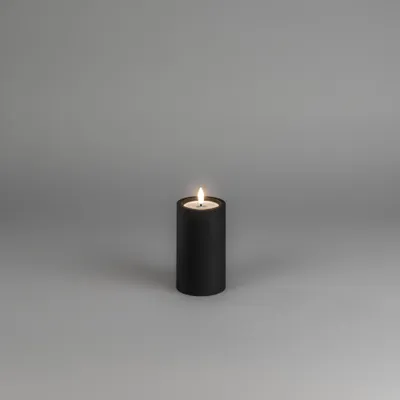 Produktbild von LED Kunststoffkerze sw Außen 1873-700 6h Timer D7 H12,5cm excl.2xAA IP44