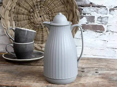 Produktbild von Chic Antique I Thermoskanne 1Liter franz. grau