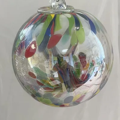 Immagine prodotto di Sfera di vetro colorata per decorazioni alla finestra