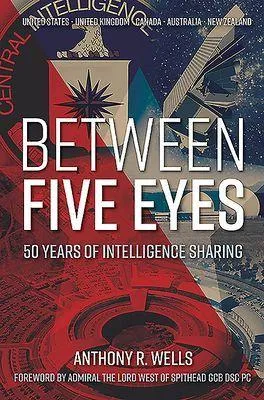 Produktbild von Between Five Eyes