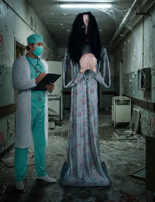 Produktbild von Animierte Gehirnfresser-Zombie Dekofigur 200 cm -