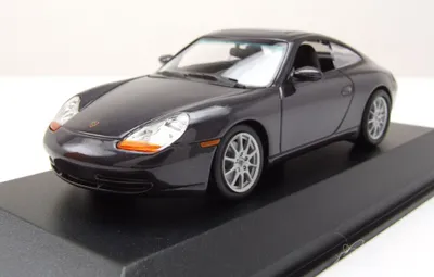 Produktbild von Maxichamps 940061182 Porsche 911 996 1998 dunkellila metallic 1:43