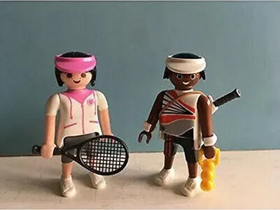 Produktbild von PLAYMOBIL 9829 Multiplayfigur Frau 2018