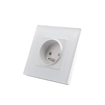 Produktbild von MasterLED Steckdose Typ E 16 A 230 V mit Erdungsstift IP20 Weiß 48 x 48 mm