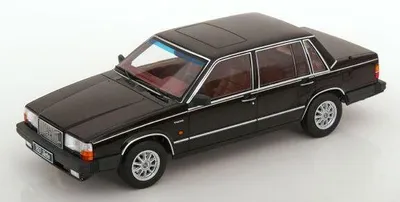 Image de Triple9 1800530 Volvo 760 1985 noir 1:18