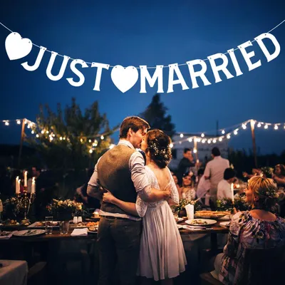 Produktbild von "Just Married"-Girlande für Hochzeitsdekoration, Vintage-Wimpelkette in Weiß