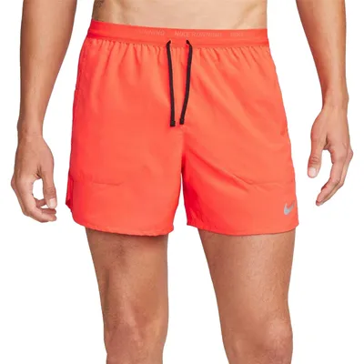 Immagine prodotto di Nike - Pantaloncini da corsa "Stride" da uomo GT13370 (M) (viola brillante)