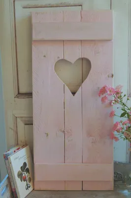 Produktbild von Landhaus Fensterladen ROSA mit Herz,Shabby antique chic Handgefertigt
