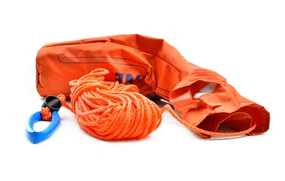 Produktbild von Wurfsack mit 30 m Leine und Auftriebskörper in leuchtendem orange, schwimmfähig