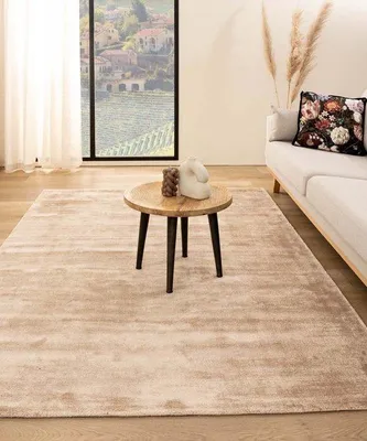 Imagen del producto de Alfombra de viscosa Unyqoos® Glamour, color beige, 200x300 cm – suave como la seda, brillo elegante, con pelo cortado a máquina, 3300 g/m²