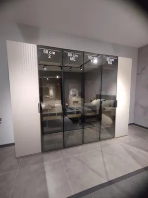 Produktbild von Designer Schlafzimmer Set Bett 2x Nachttische Kleiderschrank Neu und