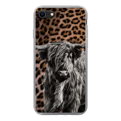 Produktbild von MuchoWow® Handyhülle Schutzhülle Hülle für iPhone 8 Schottischer Highlander - Pantherdruck - Schwarz - Weiß Silikon Softcase Handy Hülle - Schutzhaube
