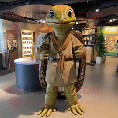 Immagine prodotto di Personaggio del costume della mascotte REDBROKOLY di Brown Anaconda vestito con pantaloni e collane