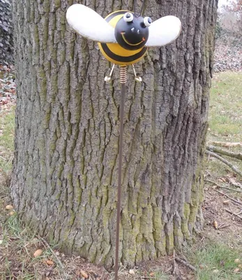 Produktbild von Gartenfigur lustige Biene am Stab Gartendekoration Eisen schwarz-gelb 98 cm