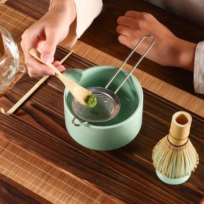 Produktbild von Matcha-Zuberei-Set mit Holz-Garde und Accessoires