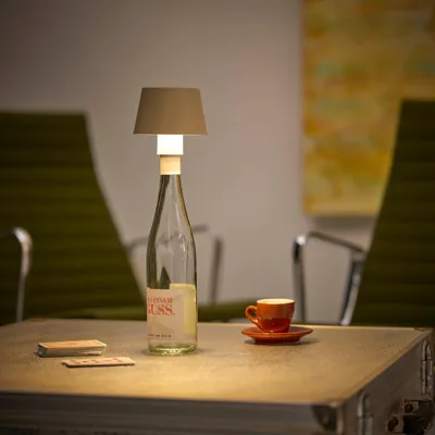 Produktbild von Northpoint LED Akku Tischlampe Flaschenlampe Tischleuchte mit Touchsensor beige