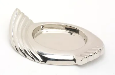 Produktbild von Kerzenhalter Flügelform aus Messing vernickelt Silber oval (Innen 8,5 x 5,5 cm) für Ovalkerzen, Ellipsenkerzen