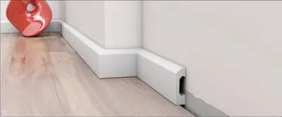 Produktbild von DEKORATIVES Sockelleiste - Fußleiste - Bodenleiste - DP3- weiß - 2 Meter - hartes Material