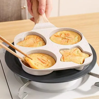 Produktbild von 4-Tassen-Antihaft-Eierpfannenset - Pfannkuchen & Omelettpfanne aus Aluminiumguss zum Frühstück, Kompatibel mit Gasherd, Induktionsherd und offener Flamme, Weiß