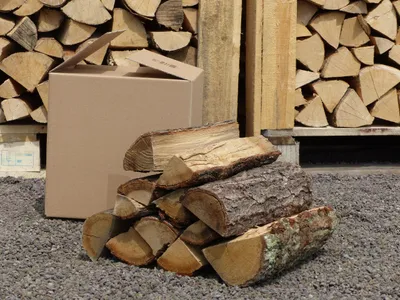 Produktbild von 120 kg trockene Eiche, Kaminholz Brennholz Feuerholz Hartholz ca. 25 cm