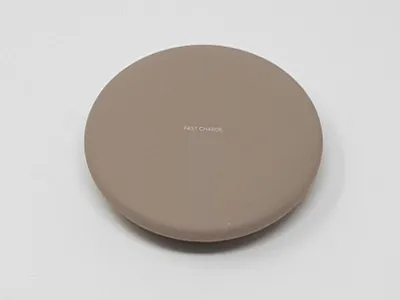 Produktbild von Samsung EP-PG950BBEGWW Wireless Charger Schnellladestation (geeignet für Samsung Galaxy S8) Braun