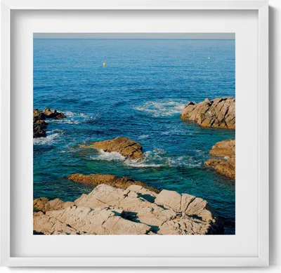 Produktbild von Küste der Costa Brava– Wandbild mit Rahmen – Gerahmtes Bild  – Wanddekoration – 50x50 cm –  Weiß Rahmen
