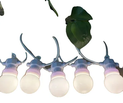 Produktbild von LED-Globusbirnen-Lichterkette, wasserdicht, energieeffizient, Weißes Kabel, EU-Stecker, 2er-Pack