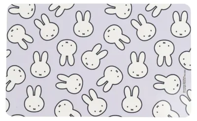 Produktbild von Miffy Brettchen - Hase Allover Frühstücksbrettchen Schneidebrettchen aus Resopal