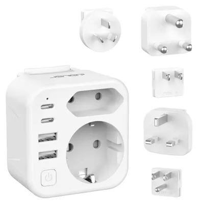 Produktbild von Reiseadapter mit einer Schuko-Buchse, einer europäischen Buchse, 2 USB-A-Anschlüssen und 2 USB-C-Anschlüssen