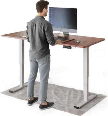 Produktbild von DESKSPACE PRO Plus Elektrisch höhenverstellbarer Schreibtisch, 160x80 cm Stehpult mit Memory-Funktion, Mahagoni Tischplatte, Weißes Gestell